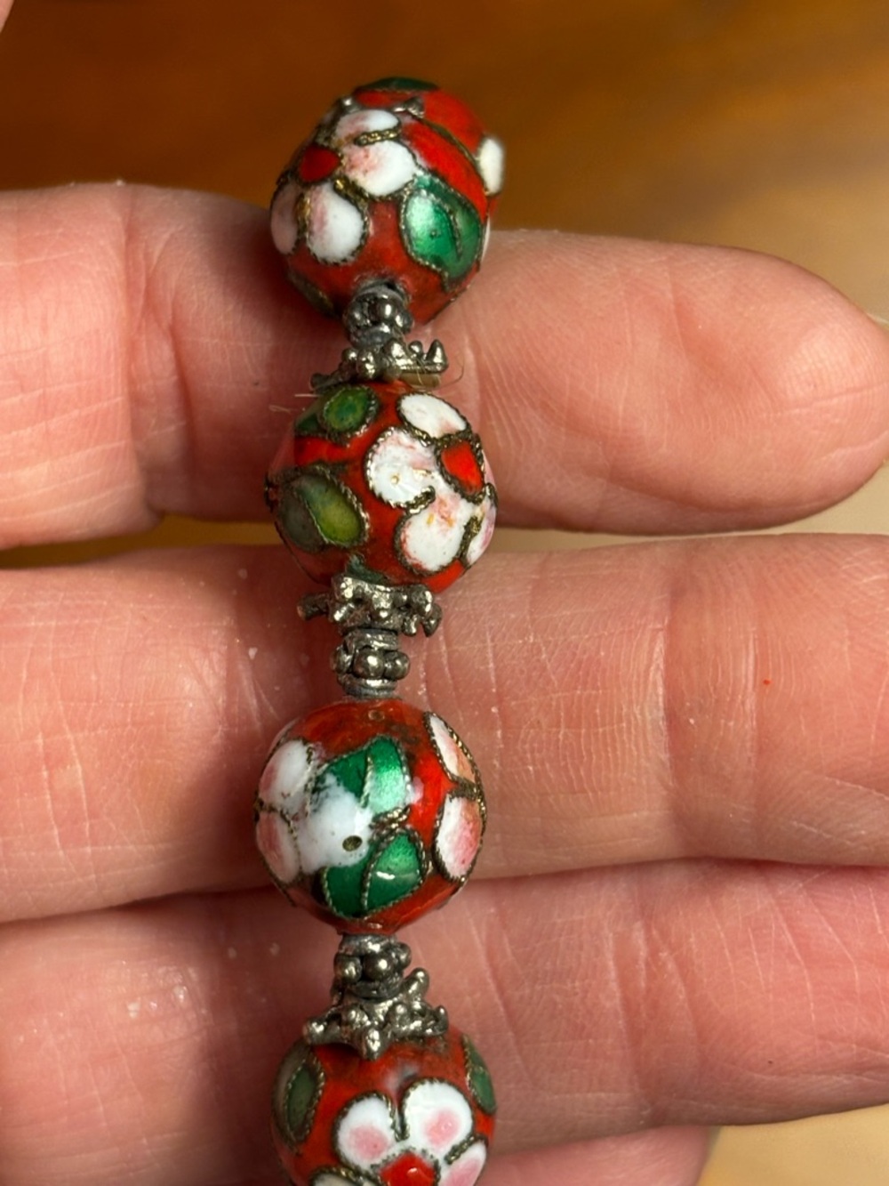 Cloisonné Beaded Bracelet Red Floral Enamel Stretch Bracelet - Picture 2 of 2